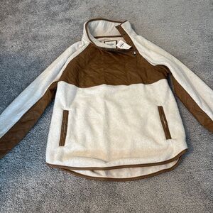 Abercrombie pullover women’s size medium new with tags